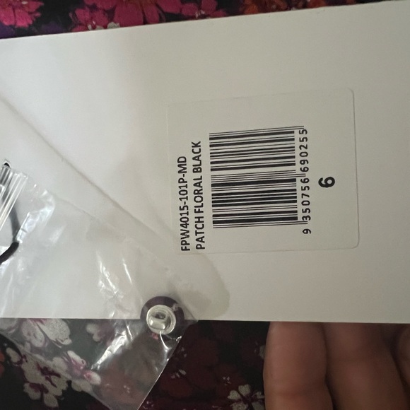 NWT FAME AND PARTNERS BEAUTIFUL FLORAL DRESS IN A PERFECT FALL COLOR-WAY - Picture 5 of 11